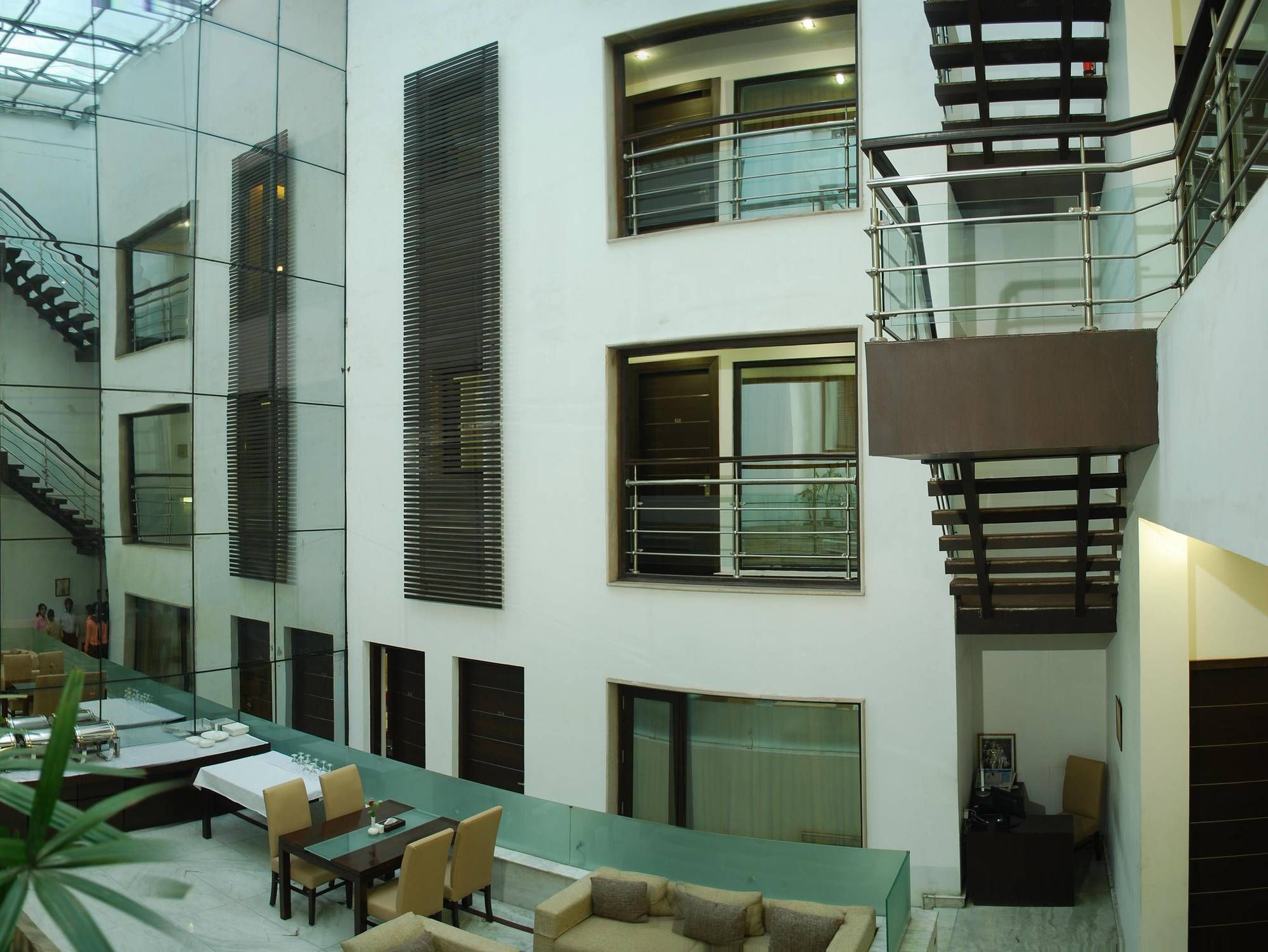 Hotel La Suite New Delhi Buitenkant foto